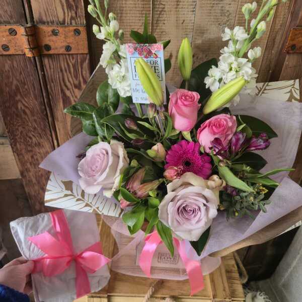 Flowers delivered to customer