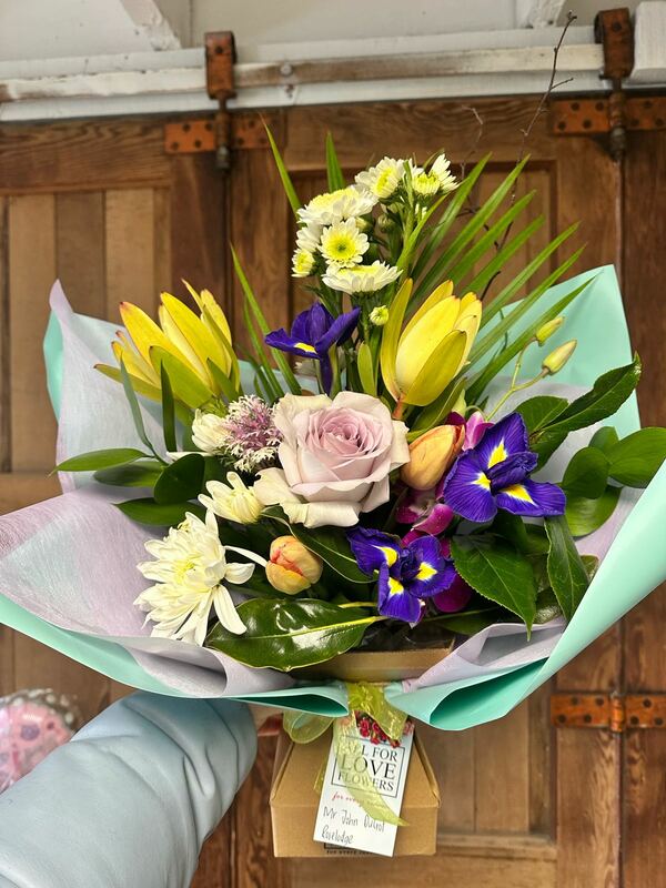 Flowers delivered to customer