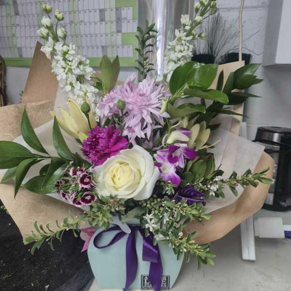 Flowers delivered to customer