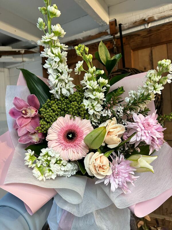 Flowers delivered to customer