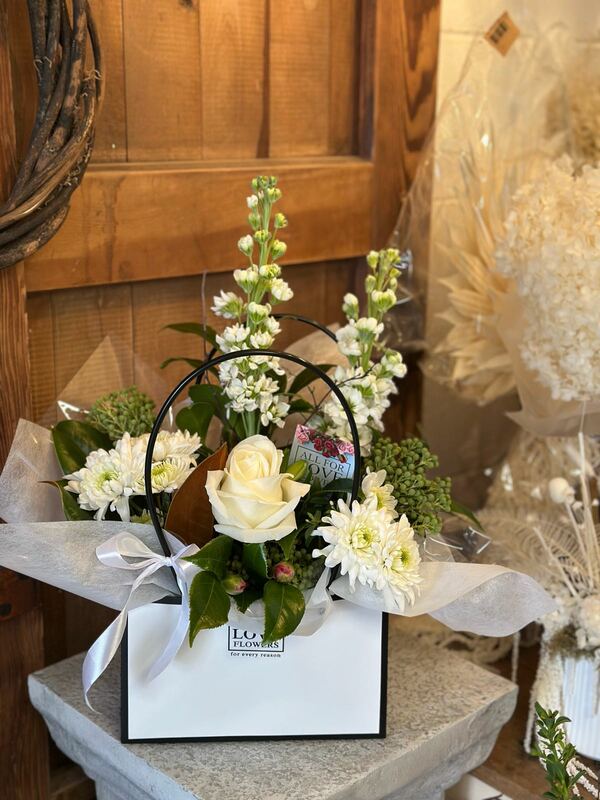 Flowers delivered to customer