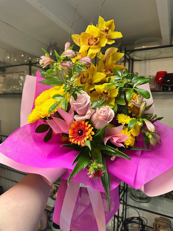 Flowers delivered to customer