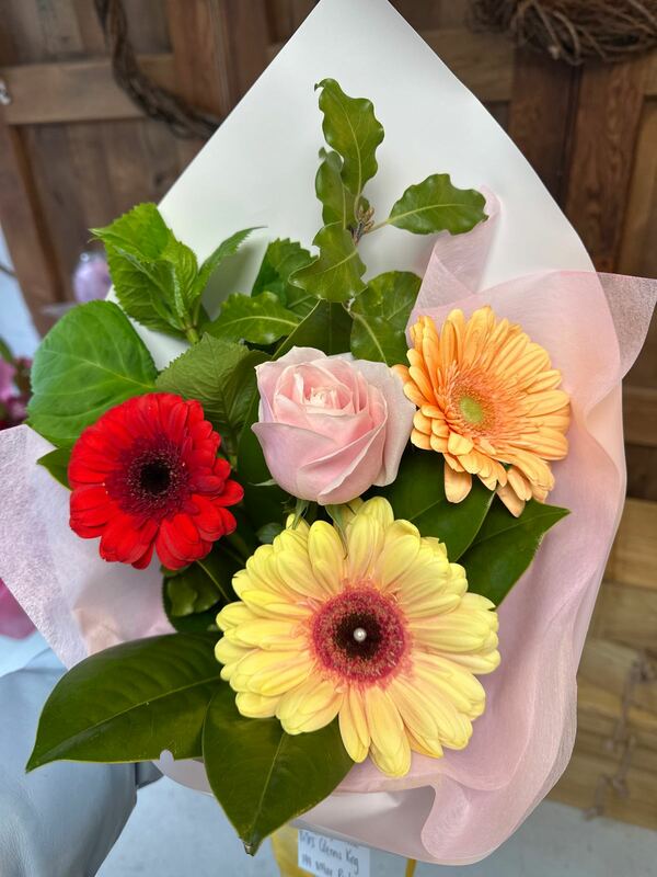 Flowers delivered to customer