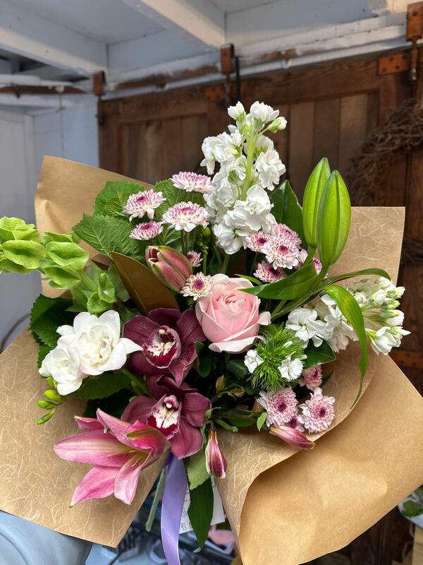 Flowers delivered to customer
