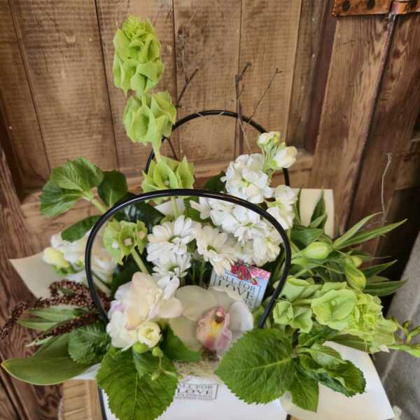 Flowers delivered to customer