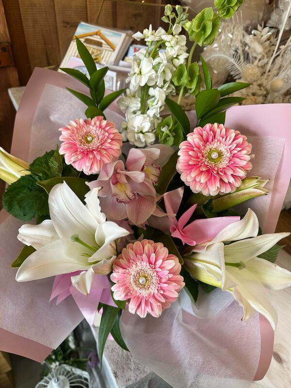 Flowers delivered to customer