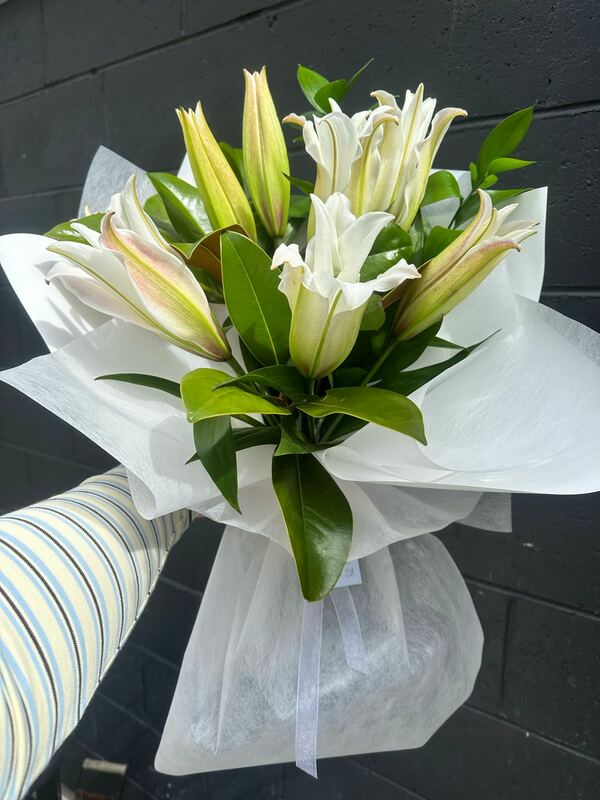 Flowers delivered to customer