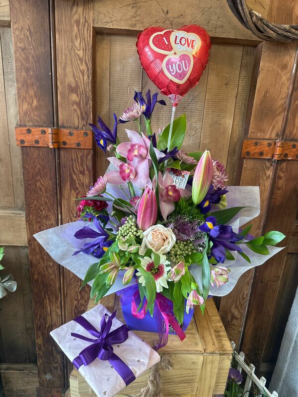 Flowers delivered to customer