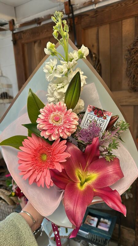 Flowers delivered to customer