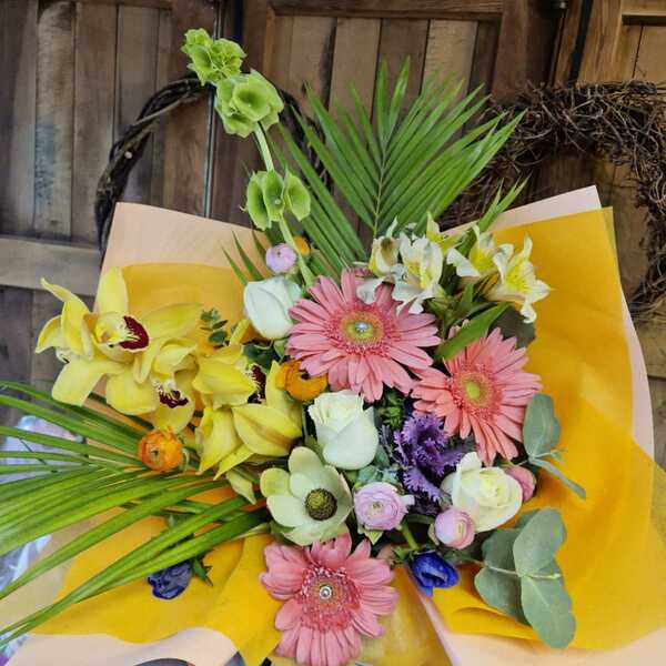 Flowers delivered to customer