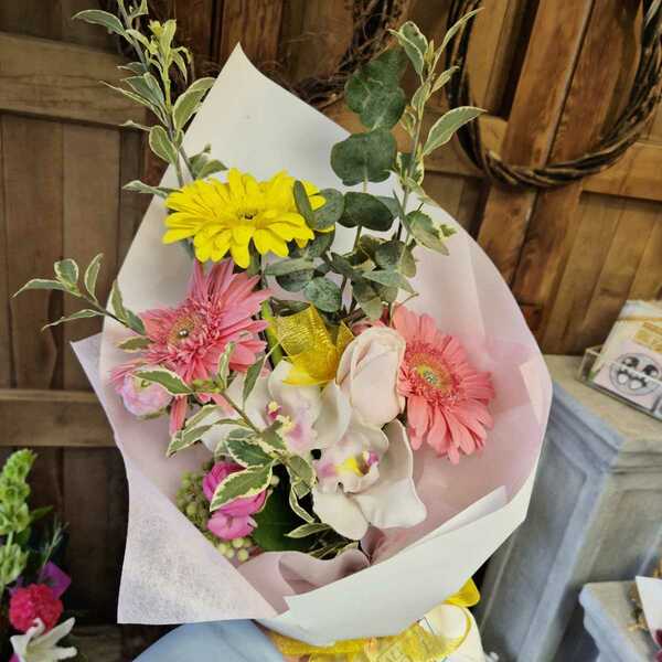 Flowers delivered to customer