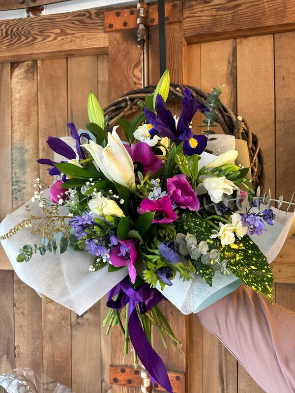 Flowers delivered to customer