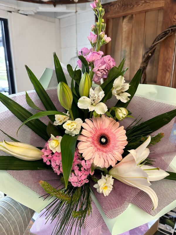Flowers delivered to customer