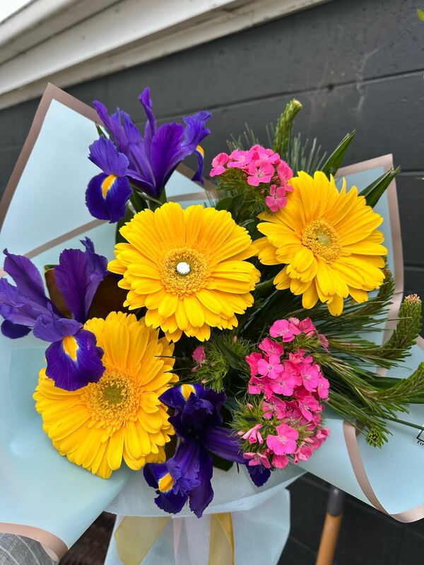 Flowers delivered to customer