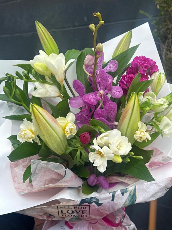 Flowers delivered to customer