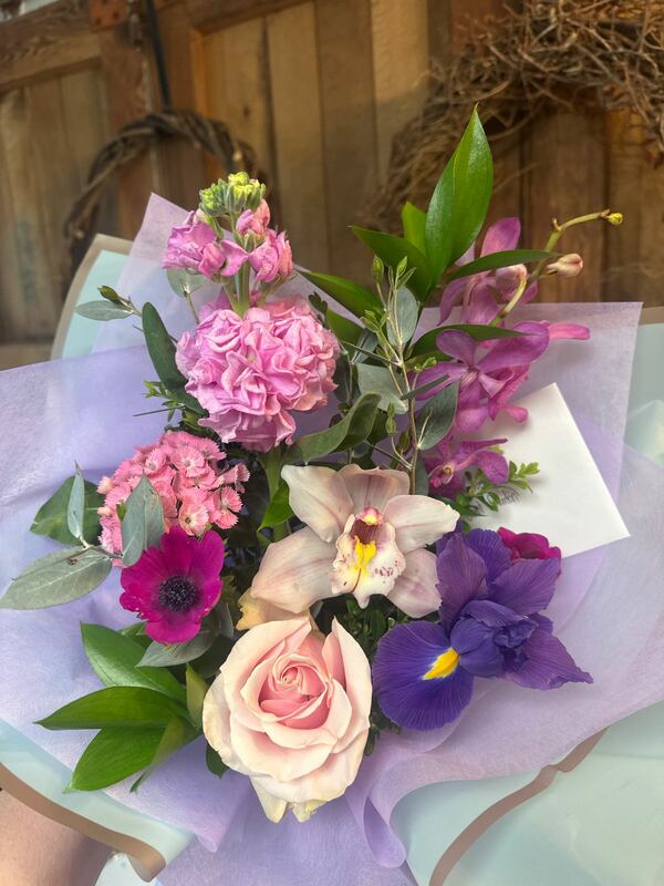Flowers delivered to customer
