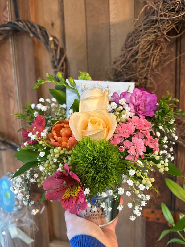 Flowers delivered to customer