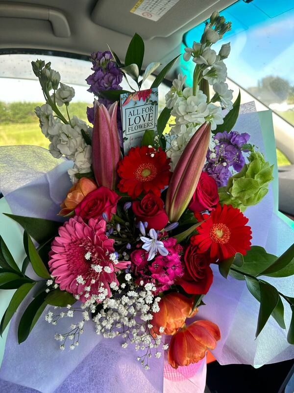 Flowers delivered to customer