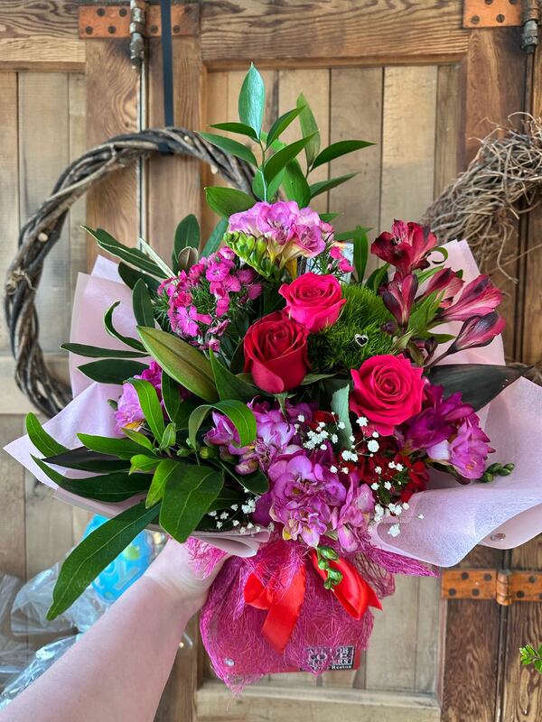 Flowers delivered to customer