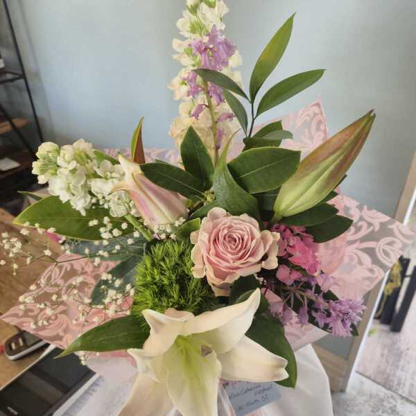 Flowers delivered to customer