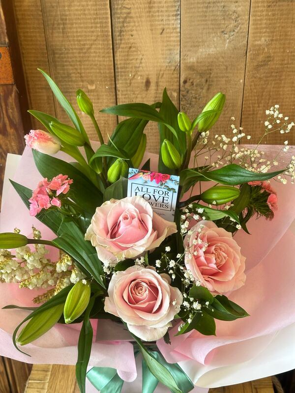 Flowers delivered to customer