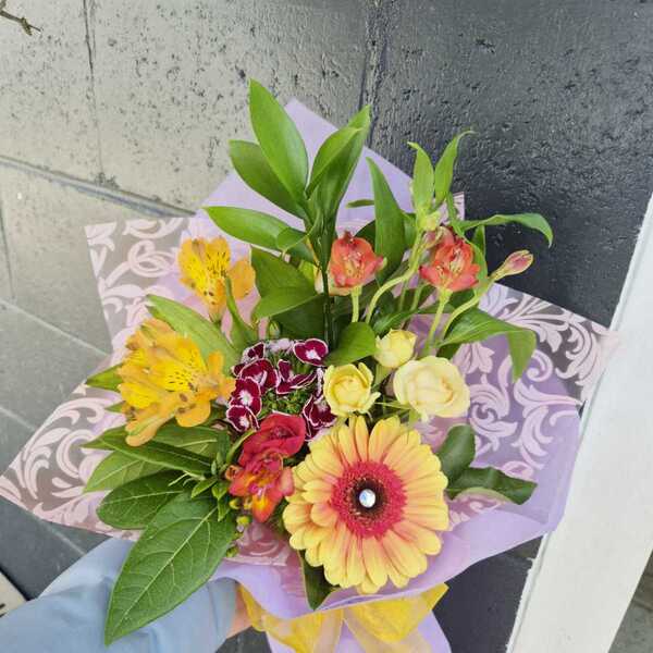 Flowers delivered to customer